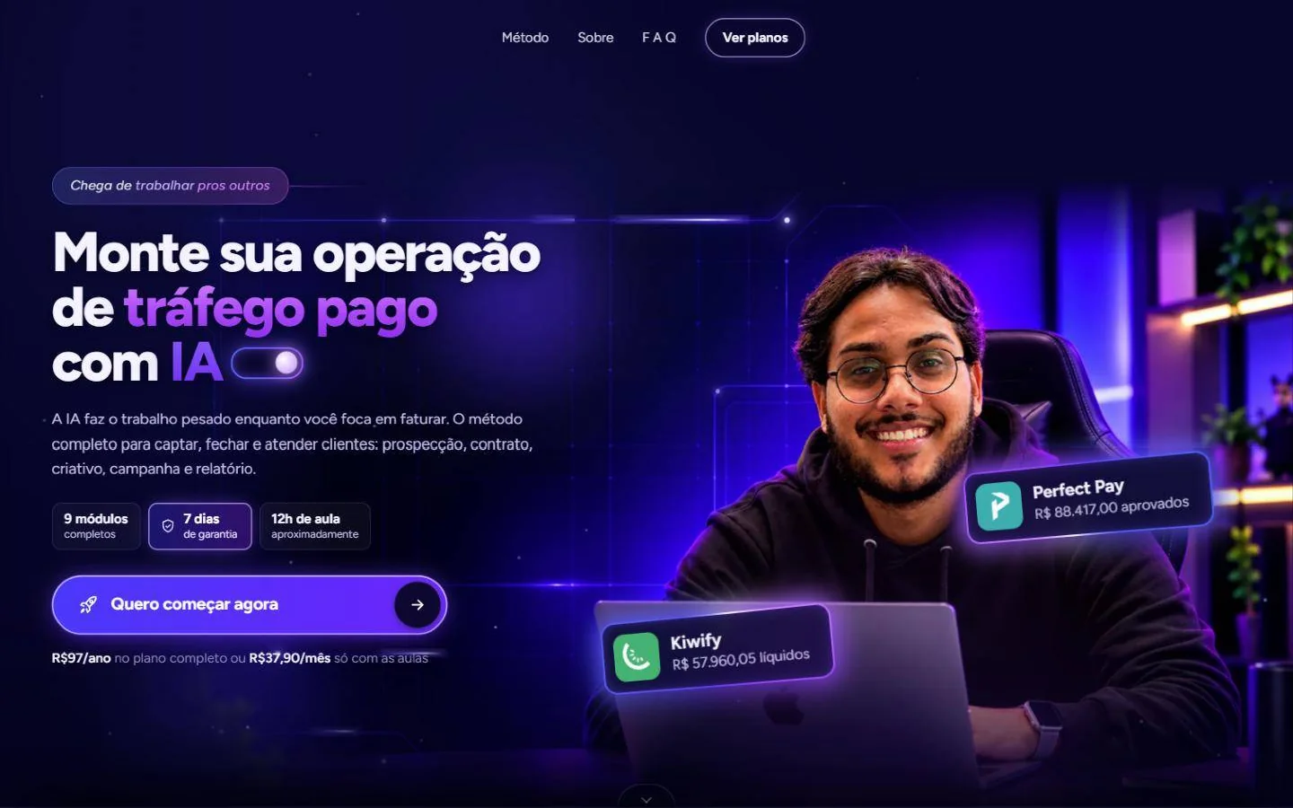 Depois: nova primeira dobra da landing page, em tons de roxo, com Stephan Teo ao lado do título